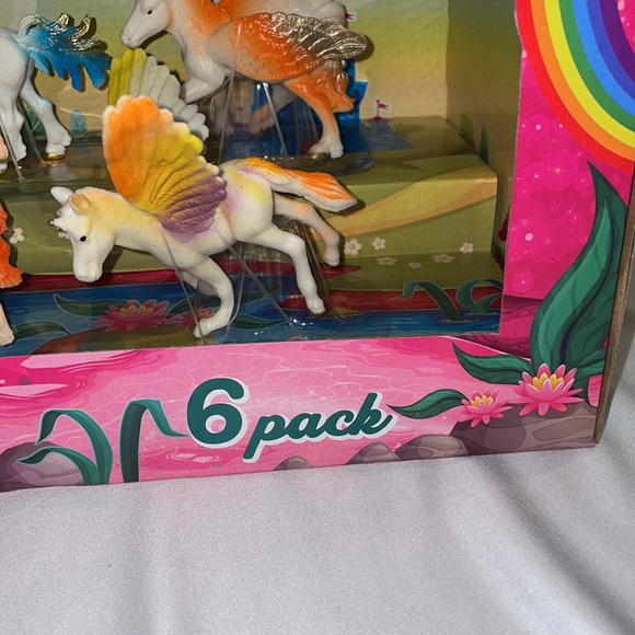 Magical Kingdom Unicorn Figurines 6 Pack - Picture 5 of 9